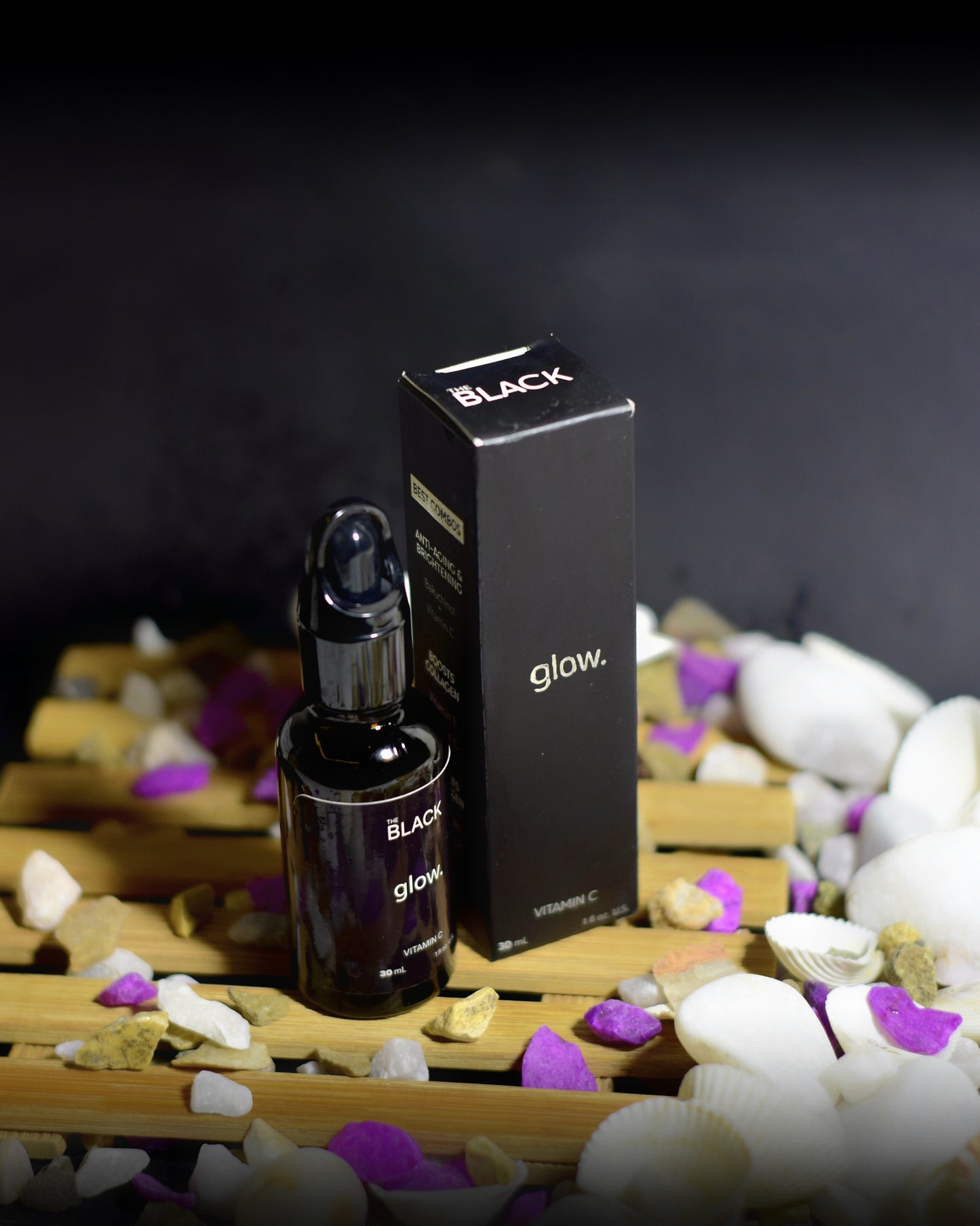THE BLACK VITAMIN C BRIGHTENING SERUM (30ml)